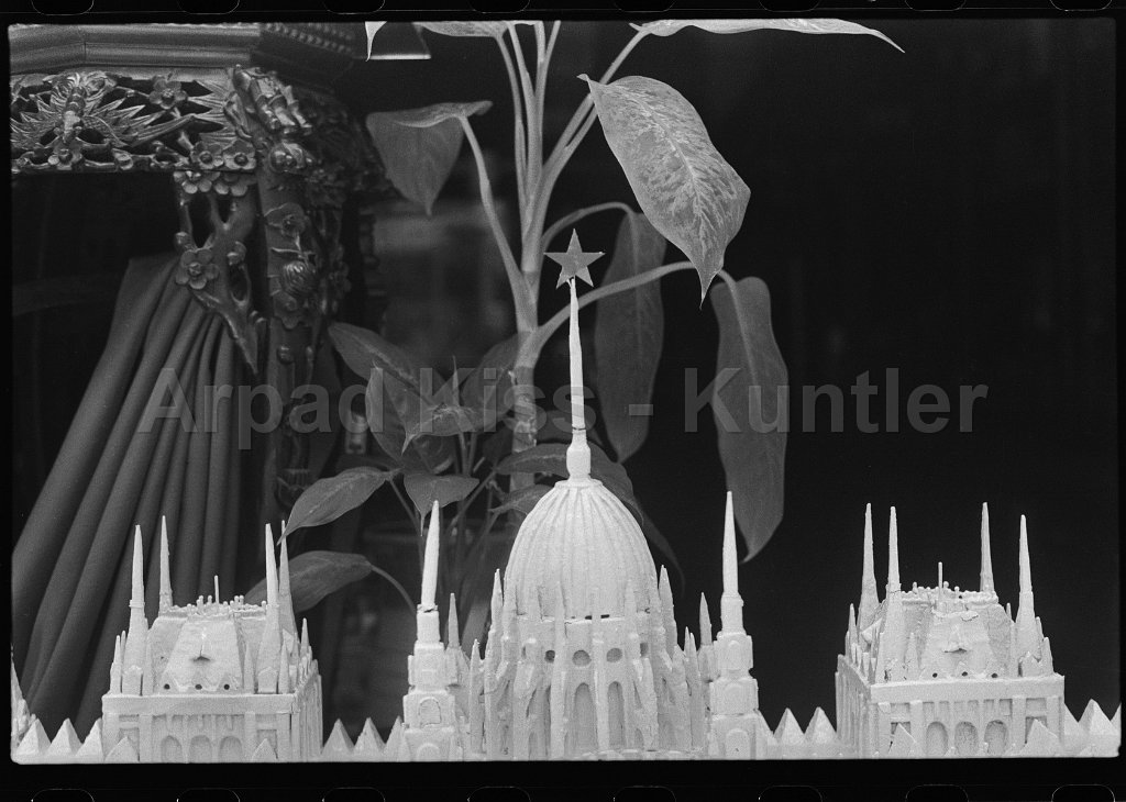 Cukraszda kirakat - Budapest 1987